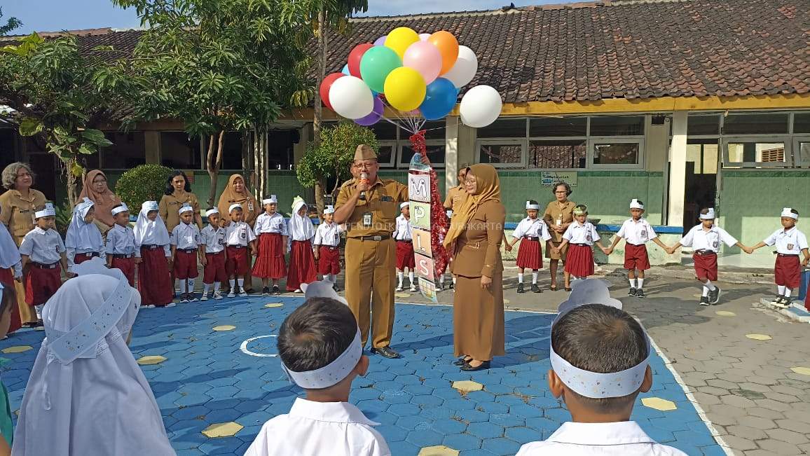 SDN Mojosongo 3 Surakarta Gelar Pembukaan MPLS Ramah Tahun 2025, Dipimpin Langsung oleh Kabid Pendidikan Sekolah Dasar