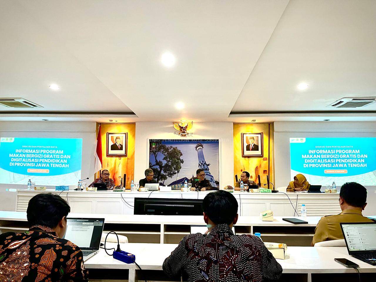 Kunjungan dan Observasi Lapangan Pengendalian Program Prioritas Nasional di Kota Surakarta