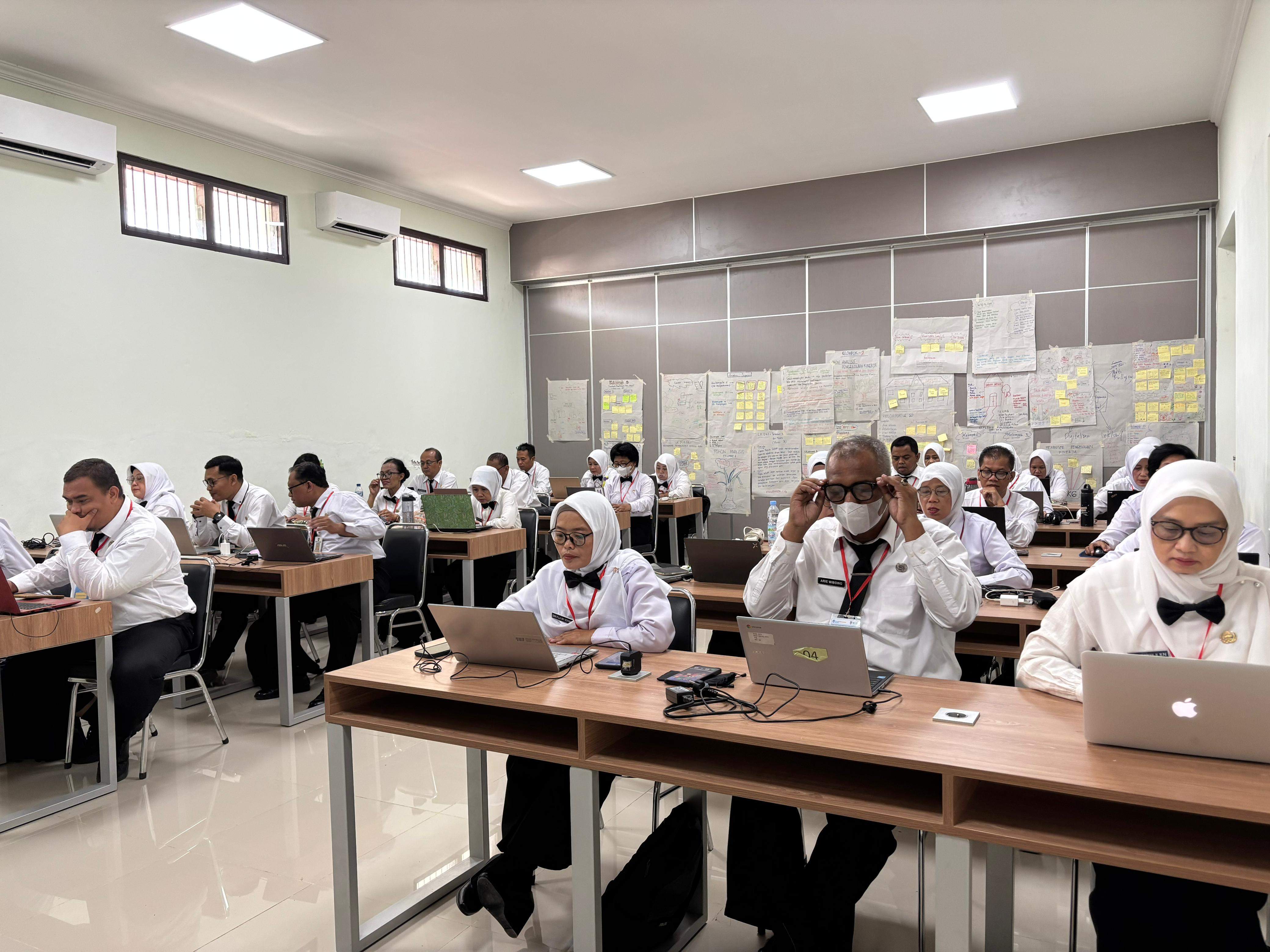 Dinas Pendidikan Kota Surakarta Gelar Diklat Bakal Calon Kepala Sekolah Tahun 2026